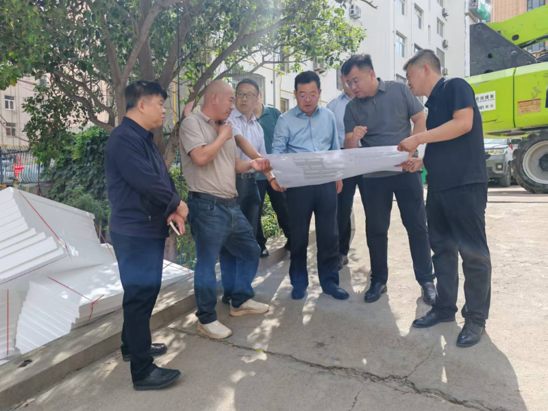 博山區委書記路德芝督導調研老舊小區改造工作